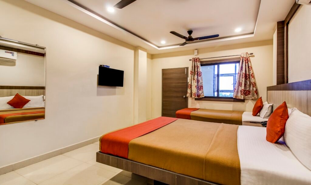 Deluxe Single AC